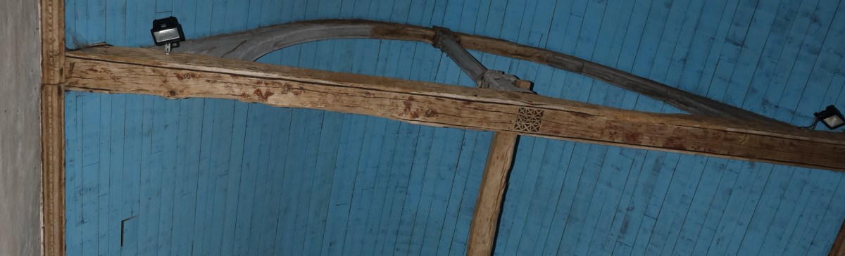 Travaux à la chapelle Saint-Herbot, épisode 4 : restauration des décors peints sur poutres